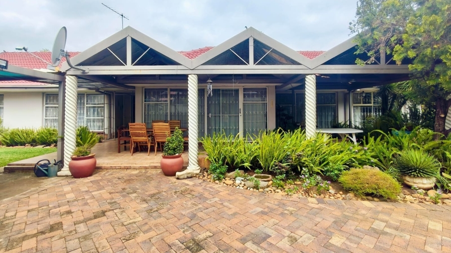 3 Bedroom Property for Sale in Potchefstroom North West